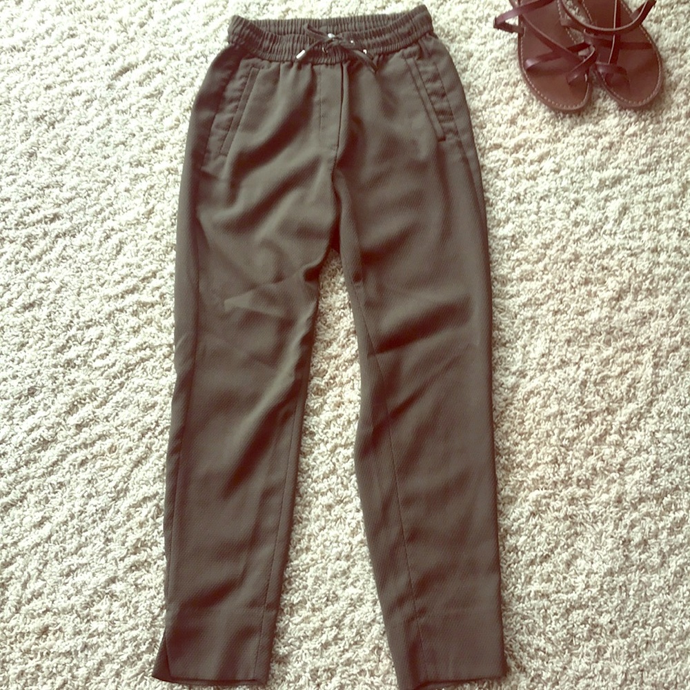 Green Pants with small bow - H&M (0)